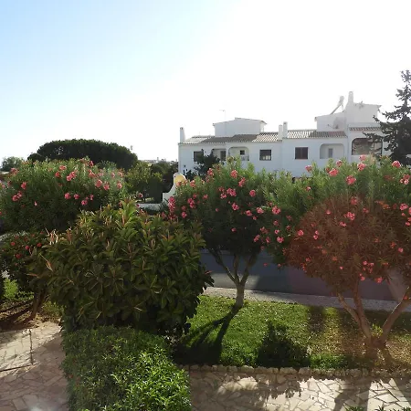 Alporchinhos Garden Appartement Porches (Algarve)